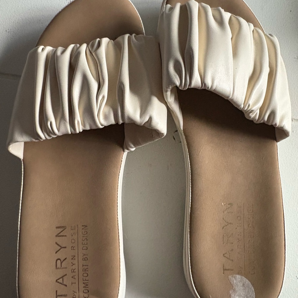 Taryn Rose Women's Elegant Cream Sandals